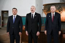 Президент Ильхам Алиев и другие участники неформального Саммита ОТГ ознакомились с рядом культурных объектов в Туркестане (ФОТО)