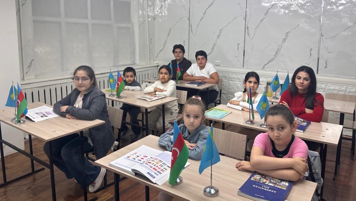 В странах ЦА и Грузии прошли мероприятия по случаю 103-й годовщины со дня рождения великого лидера Гейдара Алиева (ФОТО)