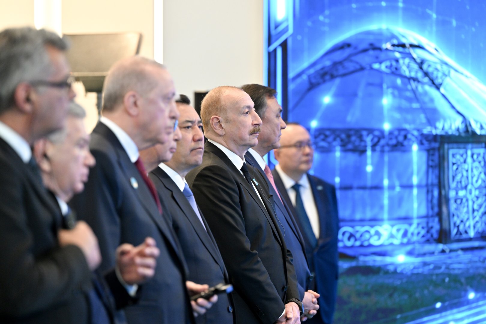 Президент Ильхам Алиев и другие участники неформального Саммита ОТГ приняли участие в церемонии закладки фундамента Центра тюркской цивилизации (ФОТО)