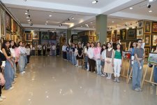 Азербайджан, я люблю тебя! В Баку стартовал международный фестиваль живописи (ФОТО)