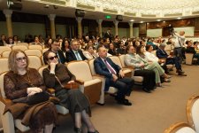 Нуреддин Мехтиханлы отметил юбилей в образе короля Лира – истинная цена любви, верности и достоинства (ФОТО)