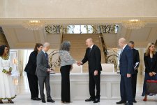 Президент Ильхам Алиев принял исполнительного директора Программы ООН по населенным пунктам (ФОТО)