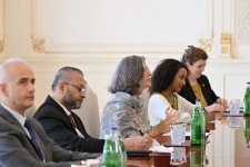 Президент Ильхам Алиев принял исполнительного директора Программы ООН по населенным пунктам (ФОТО)