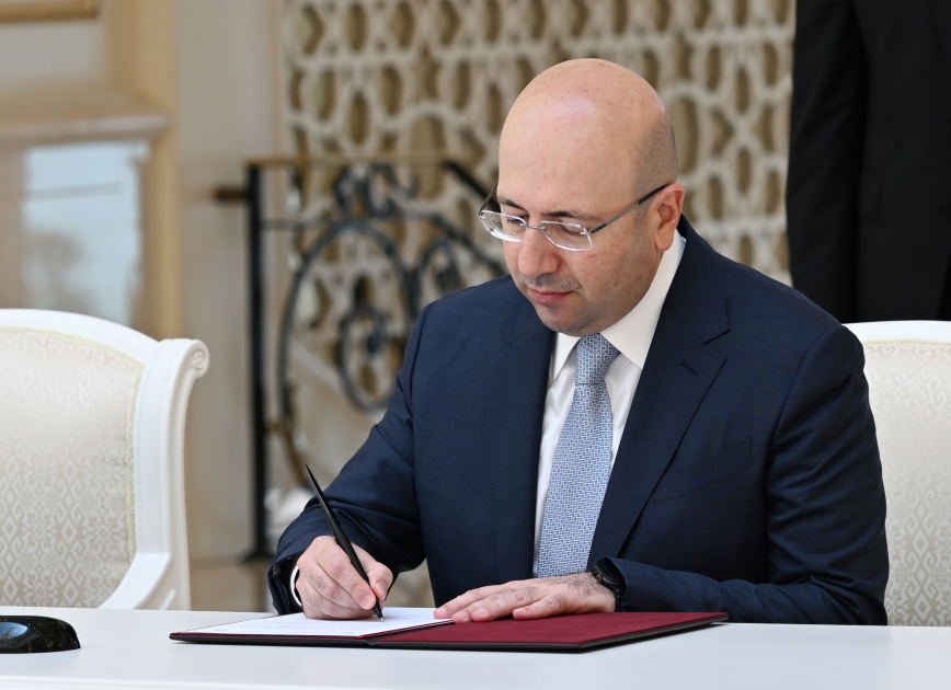 Президент Ильхам Алиев принял исполнительного директора Программы ООН по населенным пунктам (ФОТО)