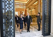 Президент Ильхам Алиев встретился с Президентом Болгарии (ФОТО)