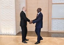 Президент Ильхам Алиев встретился с делегацией во главе с Президентом Кении (ФОТО)