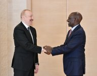 Президент Ильхам Алиев встретился с делегацией во главе с Президентом Кении (ФОТО)