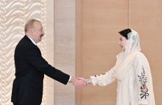 Президент Ильхам Алиев принял главного министра пакистанской провинции Пенджаб (ФОТО)