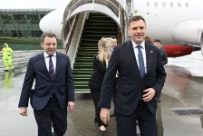 Вице-премьер Словакии прибыл с визитом в Азербайджан (ФОТО)