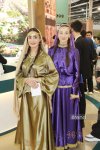 Самые яркие участники WUF13 в Баку в национальных костюмах - весь мир в одном павильоне (ФОТО)