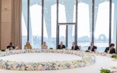 От имени Президента Ильхама Алиева и Первой леди Мехрибан Алиевой дан официальный прием в честь глав государств и делегаций, принимающих участие в WUF13 (ФОТО/ВИДЕО)