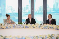 От имени Президента Ильхама Алиева и Первой леди Мехрибан Алиевой дан официальный прием в честь глав государств и делегаций, принимающих участие в WUF13 (ФОТО/ВИДЕО)