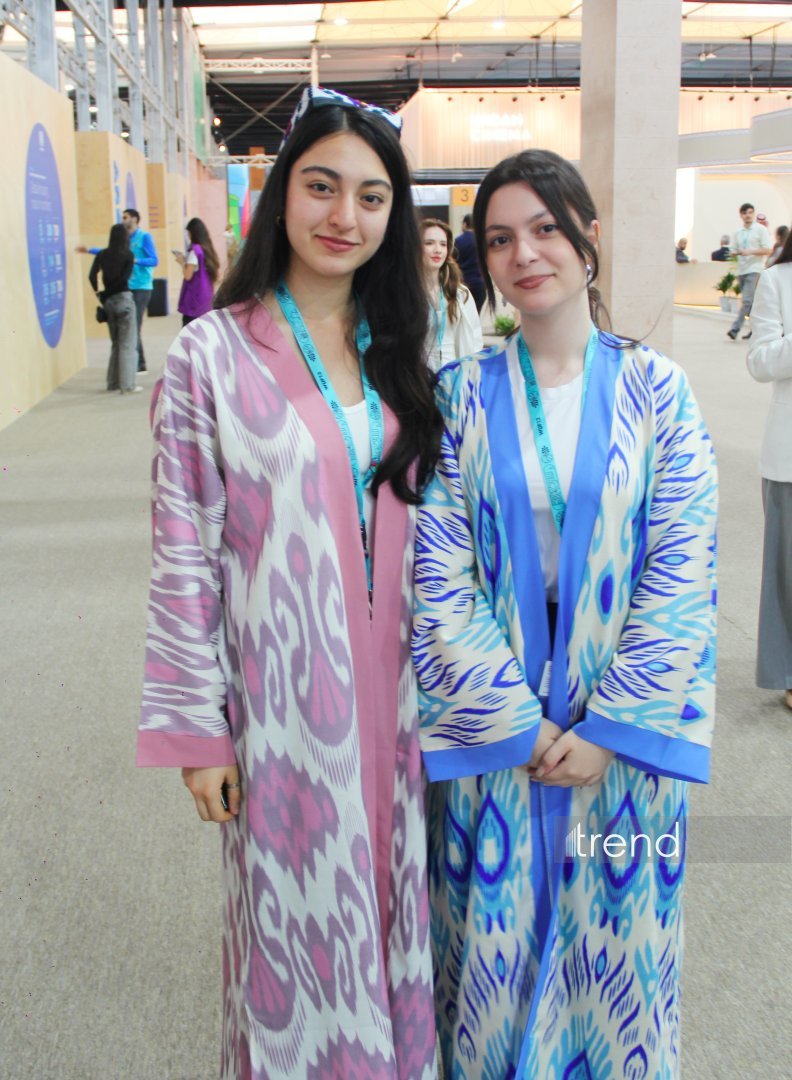 Самые яркие участники WUF13 в Баку в национальных костюмах - весь мир в одном павильоне (ФОТО)