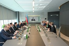 Микаил Джаббаров встретился с вице-президентом по инфраструктуре Группы ВБ (ФОТО)