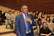 Диалог об искусстве - в Сабирабаде состоялась встреча с народной артисткой Гюльяз Мамедовой (ФОТО)