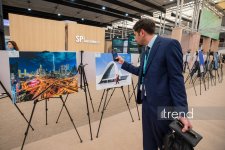 На WUF13 в Баку представлены фотовыставки о городской жизни, минной опасности и урбициде (ФОТО)