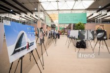 На WUF13 в Баку представлены фотовыставки о городской жизни, минной опасности и урбициде (ФОТО)
