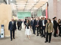 Вице-президент Фонда Гейдара Алиева Лейла Алиева и руководитель Баку Медиа Центра Арзу Алиева ознакомились с выставкой Urban Expo (ФОТО)
