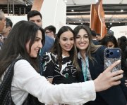 Вице-президент Фонда Гейдара Алиева Лейла Алиева и руководитель Баку Медиа Центра Арзу Алиева ознакомились с выставкой Urban Expo (ФОТО)