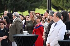 В Центре Гейдара Алиева открылась персональная выставка перуанского художника (ФОТО)
