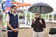 В прибрежной зоне Баку прошел массовый заплыв в поддержку экологичного будущего городов (ФОТО)