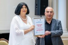 Диалог о жизни и литературе - искренний вечер с Натигом Расулзаде (ФОТО)