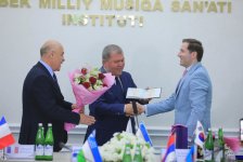 Сахиб Пашазаде вошёл в историю узбекского вуза - первый иностранный диссертант (ФОТО)