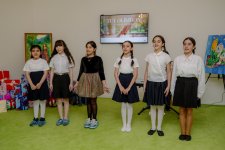 Лейла Алиева и Алена Алиева посетили Центр социальной реабилитации детей «Tut Əlimdən» (ФОТО)