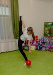 Лейла Алиева и Алена Алиева посетили Центр социальной реабилитации детей «Tut Əlimdən» (ФОТО)