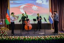День независимости Азербайджана отметили в Нидерландах (ФОТО)