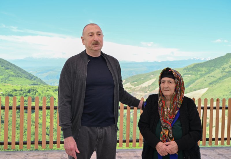 Искренняя беседа Президента Ильхама Алиева с жителями села Бёюк Галадереси Шушинского района (ВИДЕО)