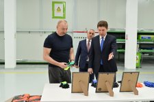 Президент Ильхам Алиев принял участие в открытии предприятия по производству рабочих перчаток в Ханкенди (ФОТО)