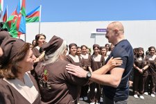 Президент Ильхам Алиев принял участие в открытии ООО «Карабахский текстильный дом» в Ходжалы (ФОТО)