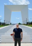 Президент Ильхам Алиев возложил цветы к Триумфальной арке в городе Ханкенди (ФОТО)