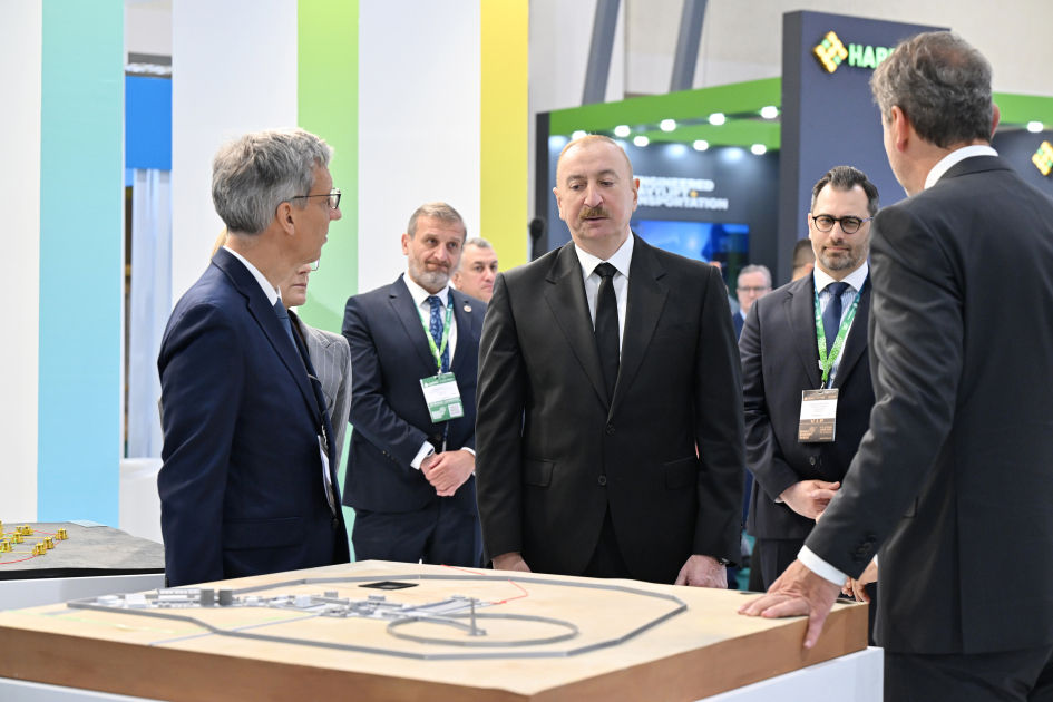 Президент Ильхам Алиев принял участие в церемонии официального открытия 31-го Бакинского энергетического форума (ВИДЕО/ФОТО)