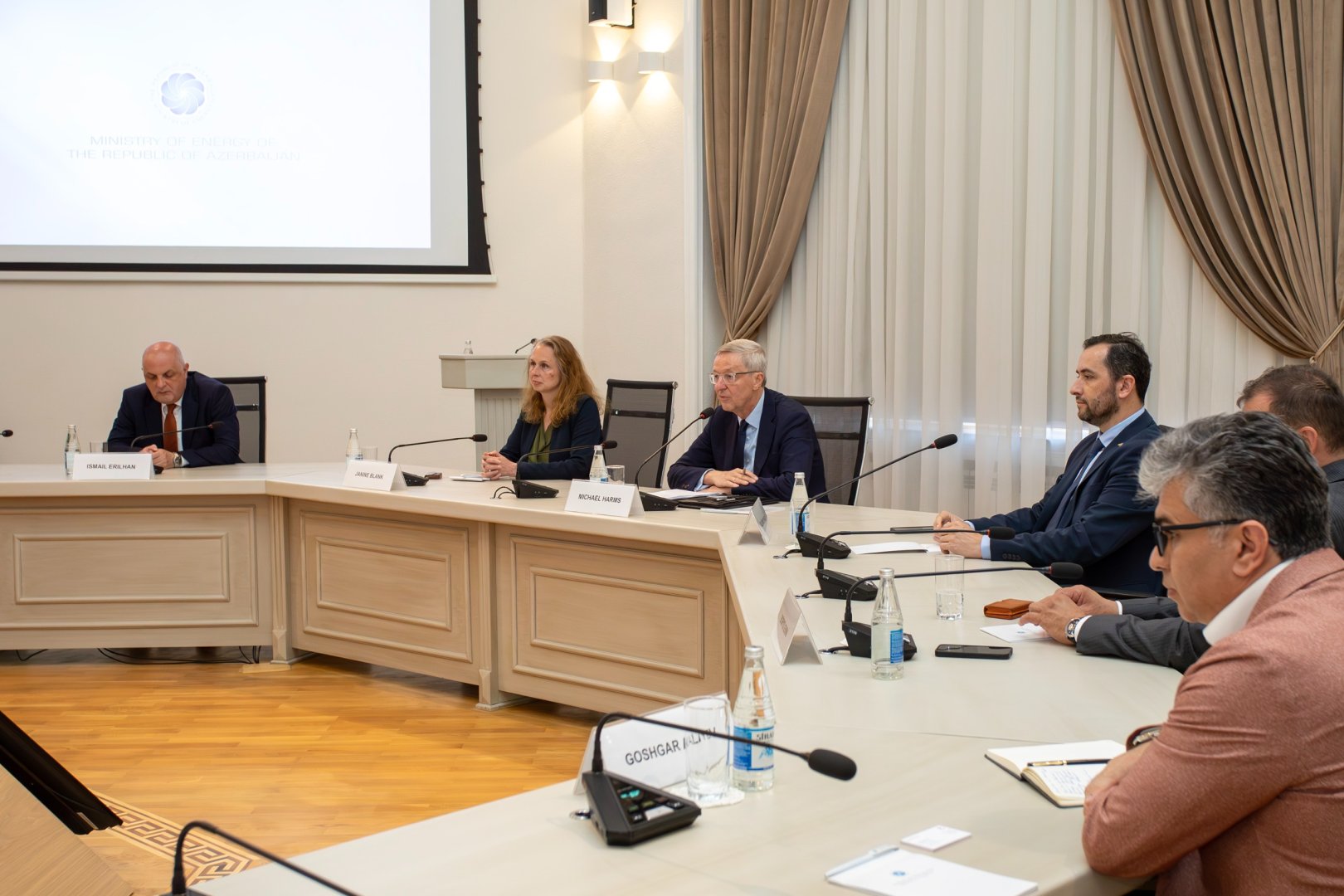 Обсуждены перспективы развития сотрудничества между Азербайджаном и Германией (ФОТО)
