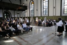 Когда птицы собирают песни: сказка Лалы Умуд ожила на сцене (ФОТО)
