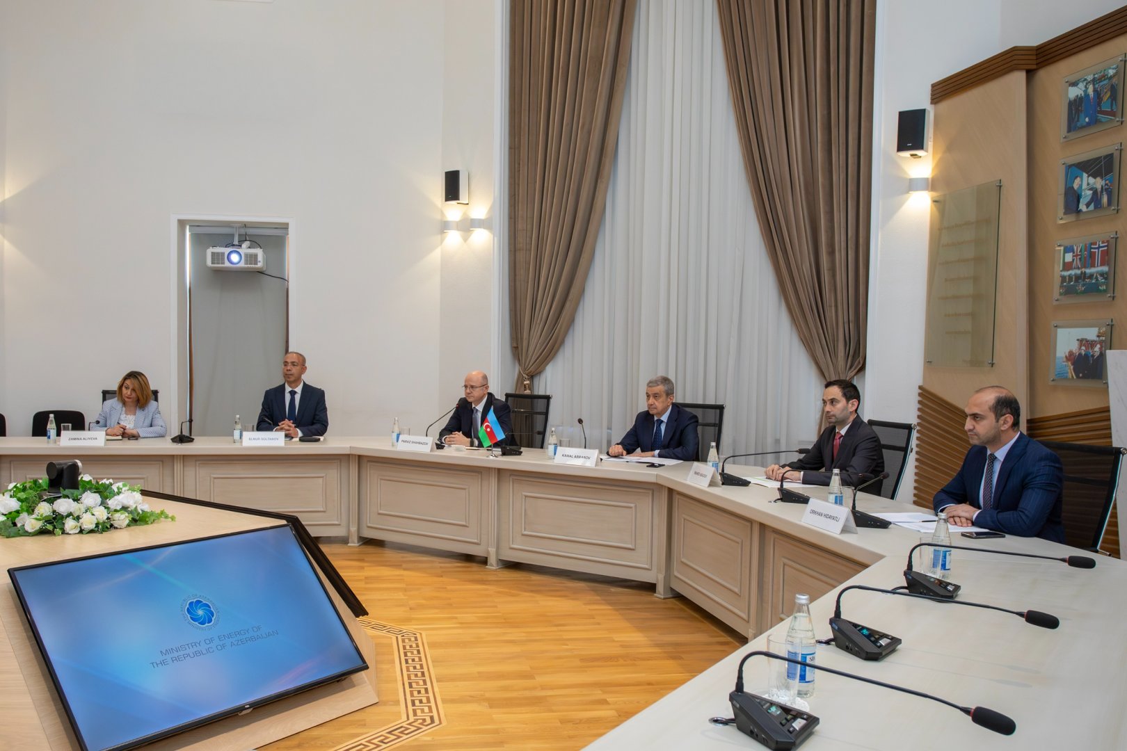 Обсуждены энергопроекты Азербайджана с Венесуэлой и Ираном (ФОТО)