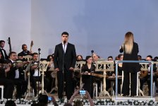 Международный музыкальный фестиваль "Мир детей" в Баку завершился торжественным гала-концертом (ФОТО)