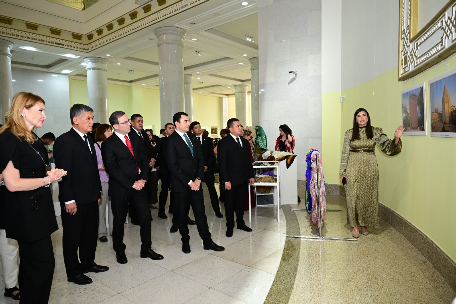 Дни культуры Азербайджана в Туркменистане: искусство, архитектура и поэзия (ФОТО)