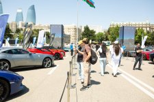 В Баку завершился первый день Фестиваля классических и скоростных автомобилей (ФОТО/ВИДЕО)