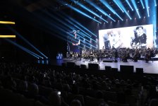 В Баку состоялся торжественный литературно-художественный вечер к 120-летию Самеда Вургуна (ФОТО)