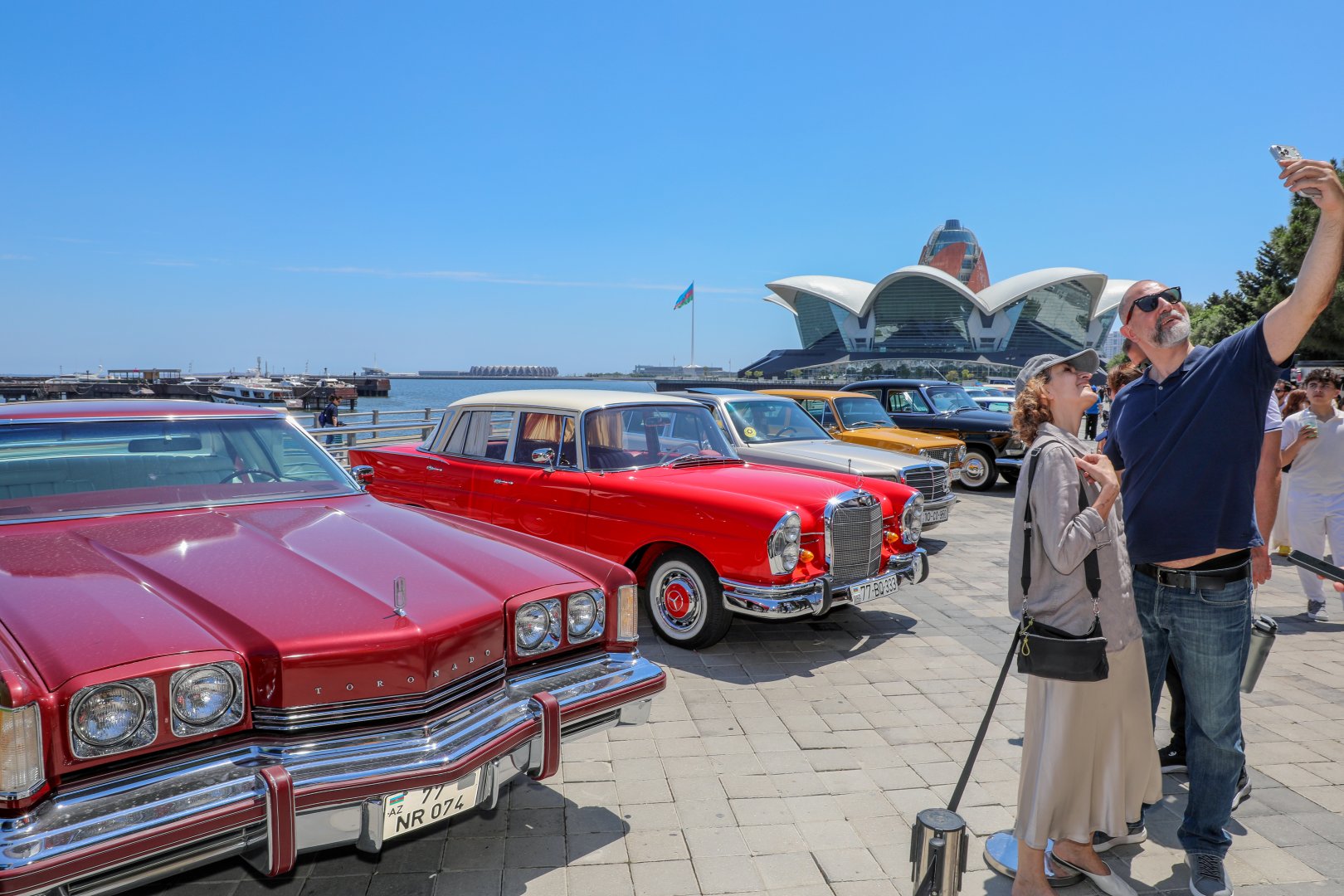 В Баку завершился Фестиваль классических и скоростных автомобилей (ФОТО/ВИДЕО)