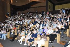 Итоги сорокапятилетнего творческого пути – вечер в Баку (ФОТО)