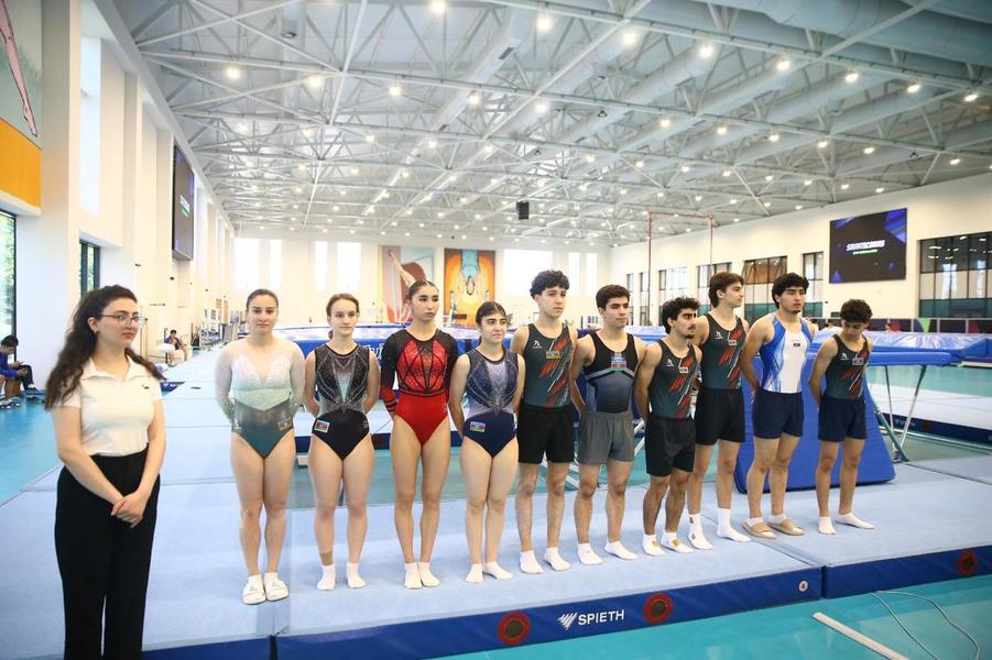 Состоялся чемпионат Азербайджана по прыжкам на батуте и тамблингу (ФОТО)