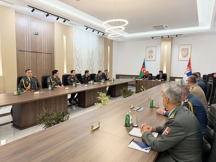 Министр обороны Азербайджана находится с официальным визитом в Сербии (ФОТО)