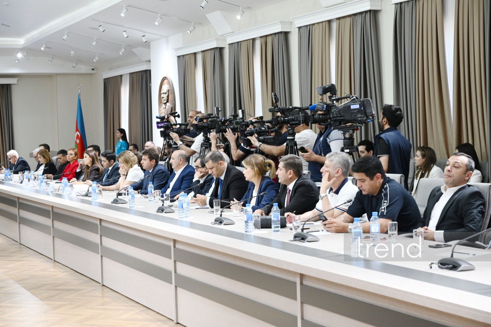 Агентство развития медиа Азербайджана организовало общественное обсуждение нового законопроекта (ФОТО)