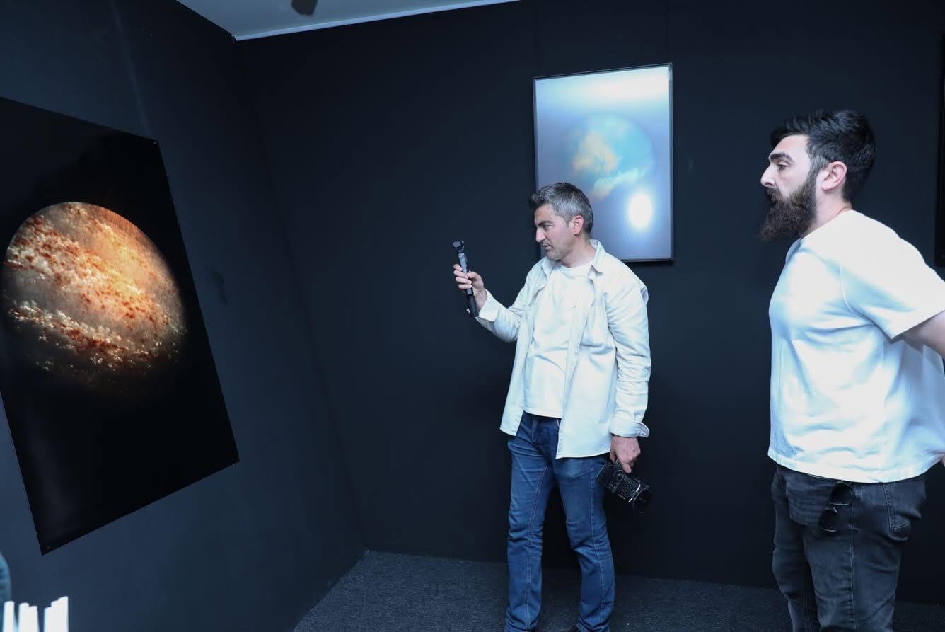 Орнаменты цифрового века - древние азербайджанские ковры и science art (ФОТО)