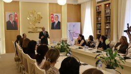 В Азербайджане стартовал проект, посвященный национальному языку (ФОТО)