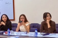 В Баку состоялась информационная сессия на тему медиа и прав человека (ФОТО)